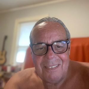 Meet your Posher, Wallace